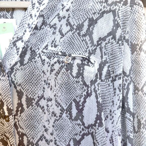 Kut from Kloth Shirt Womens Gray Snakeskin Sheer Size L Rocker Festival Edgy - Picture 8 of 14